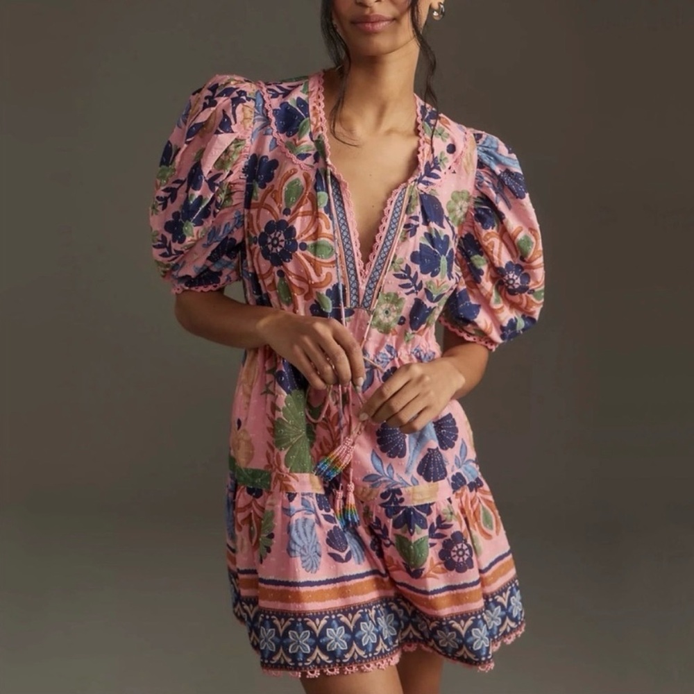 FARM Rio Seashell Tapestry Pink Mini Dress - Size S
